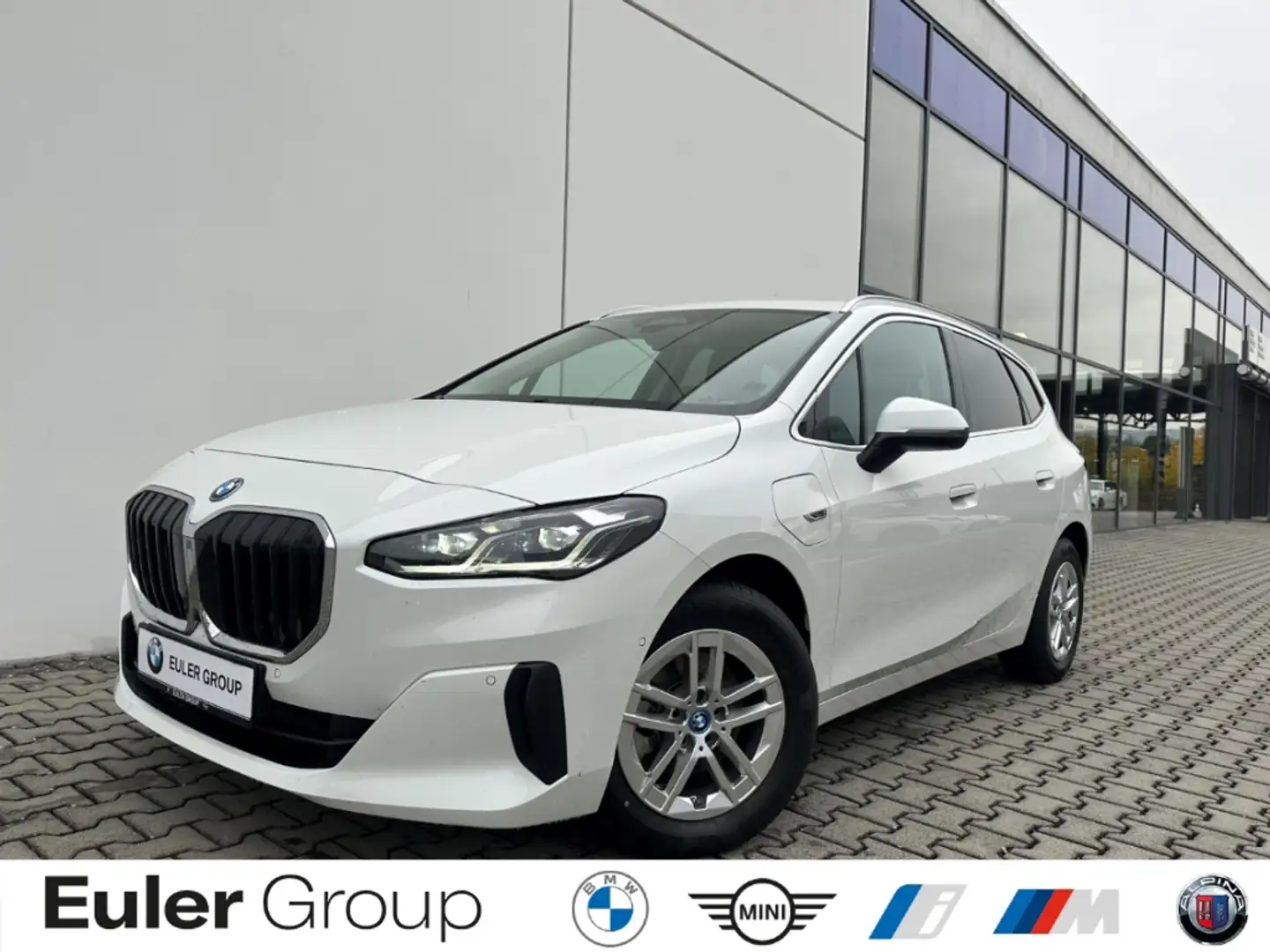 BMW 225 Active Tourer e xDrive HUD El. Panodach Panorama N Weiß - 1