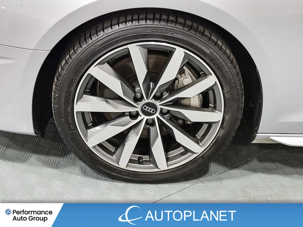Audi A4 снимка Audi A4
