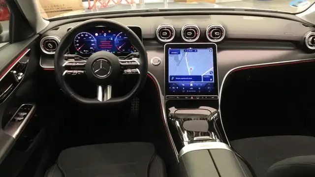 Mercedes-Benz C-Class view 8