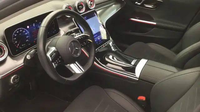 Mercedes-Benz C-Class view 6