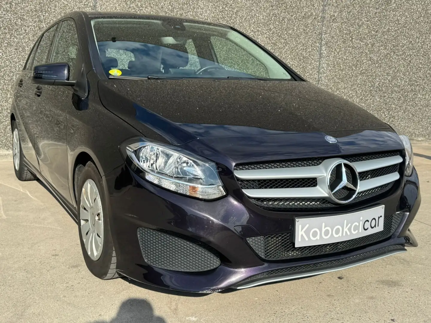 Mercedes-Benz B 180 d 109cv//CAMERA//AC//BT//TEL//GARANTIE 12 MOIS Zwart - 1