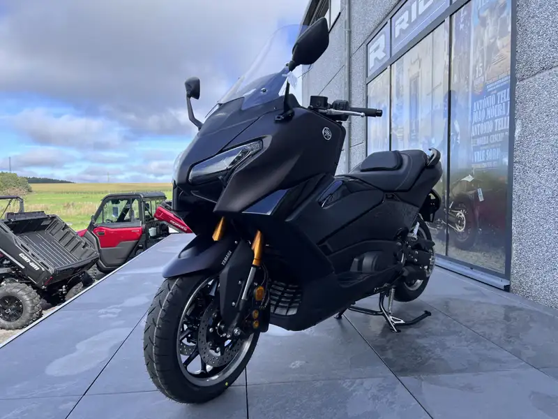 Yamaha TMAX 560 - foto 2
