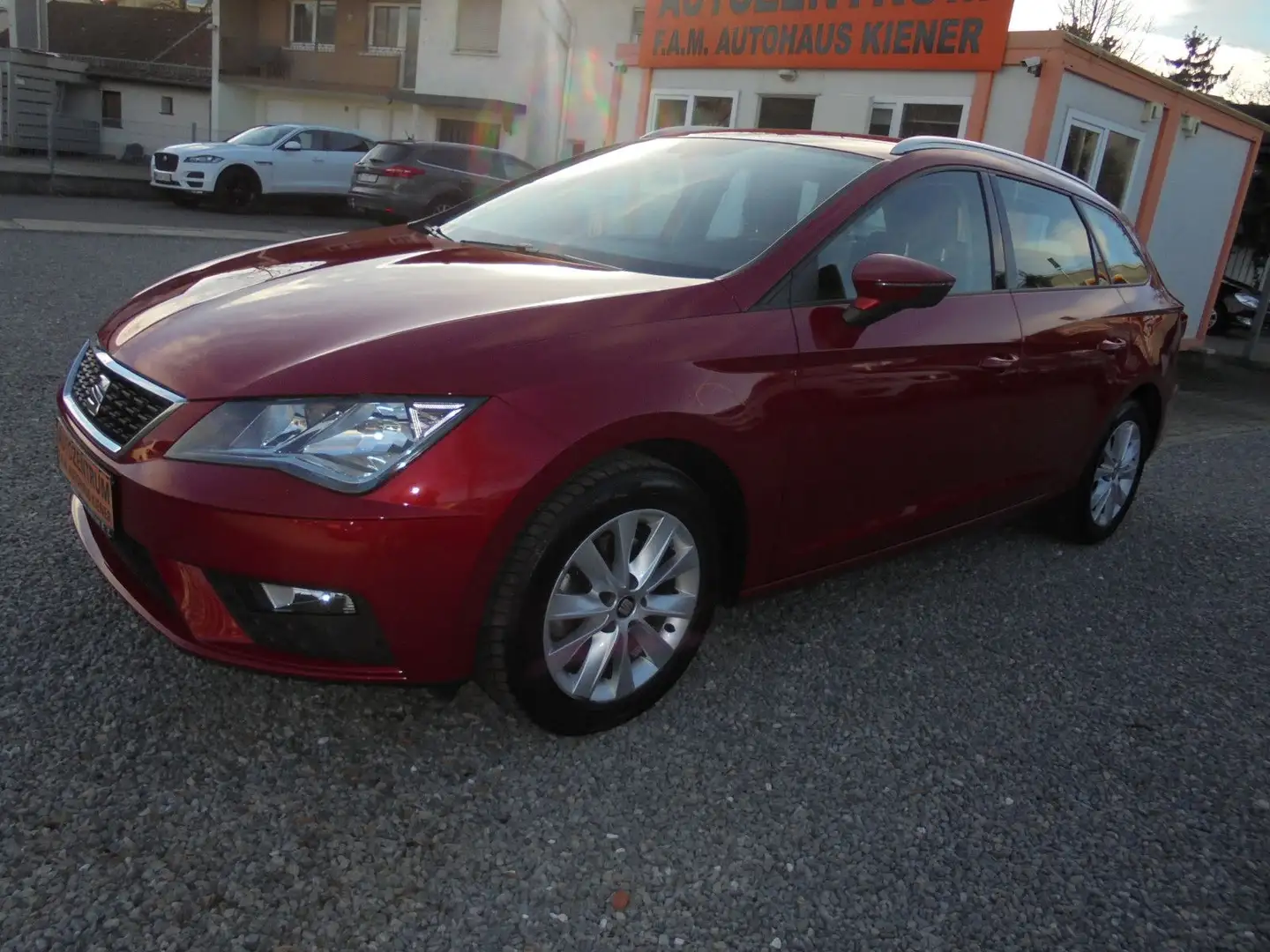 SEAT Leon ST Klima*Full-L*EPH v+h*Sitzh*Bluet*USB*CD* Rot - 1