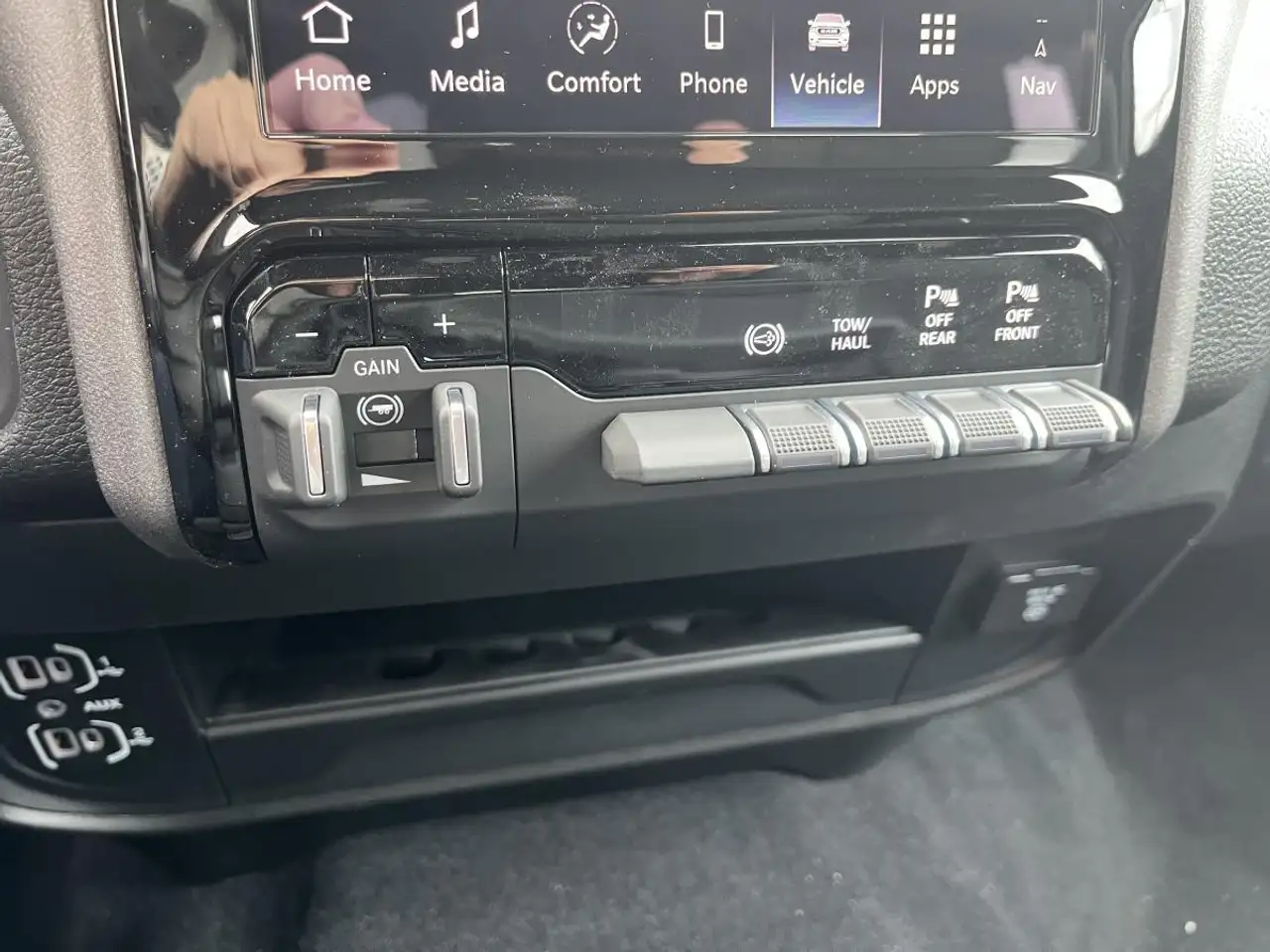 RAM 2500 снимка RAM 2500