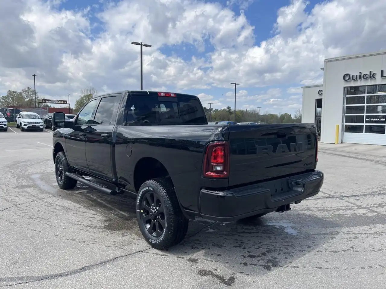RAM 2500 снимка RAM 2500