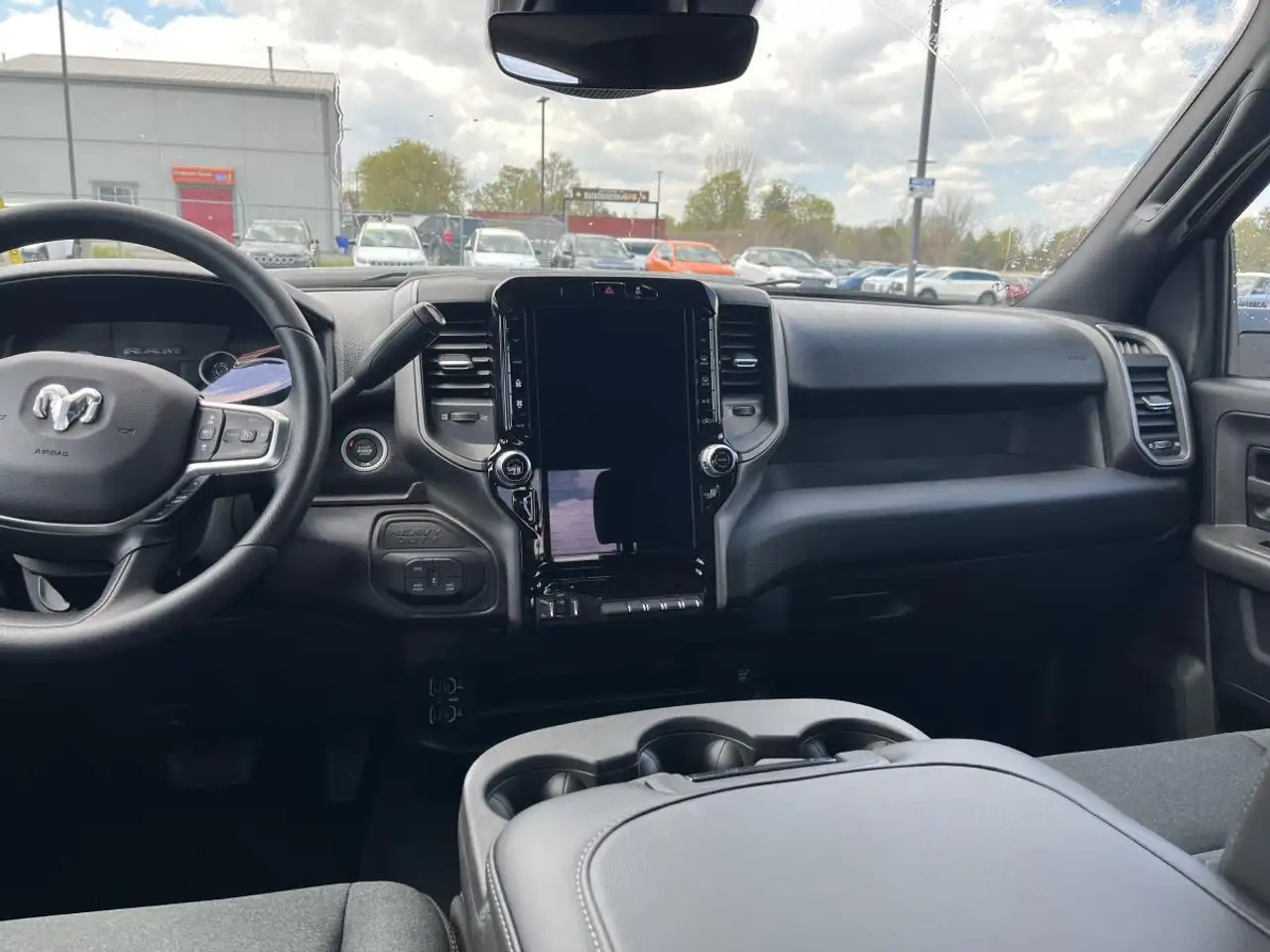 RAM 2500 снимка RAM 2500