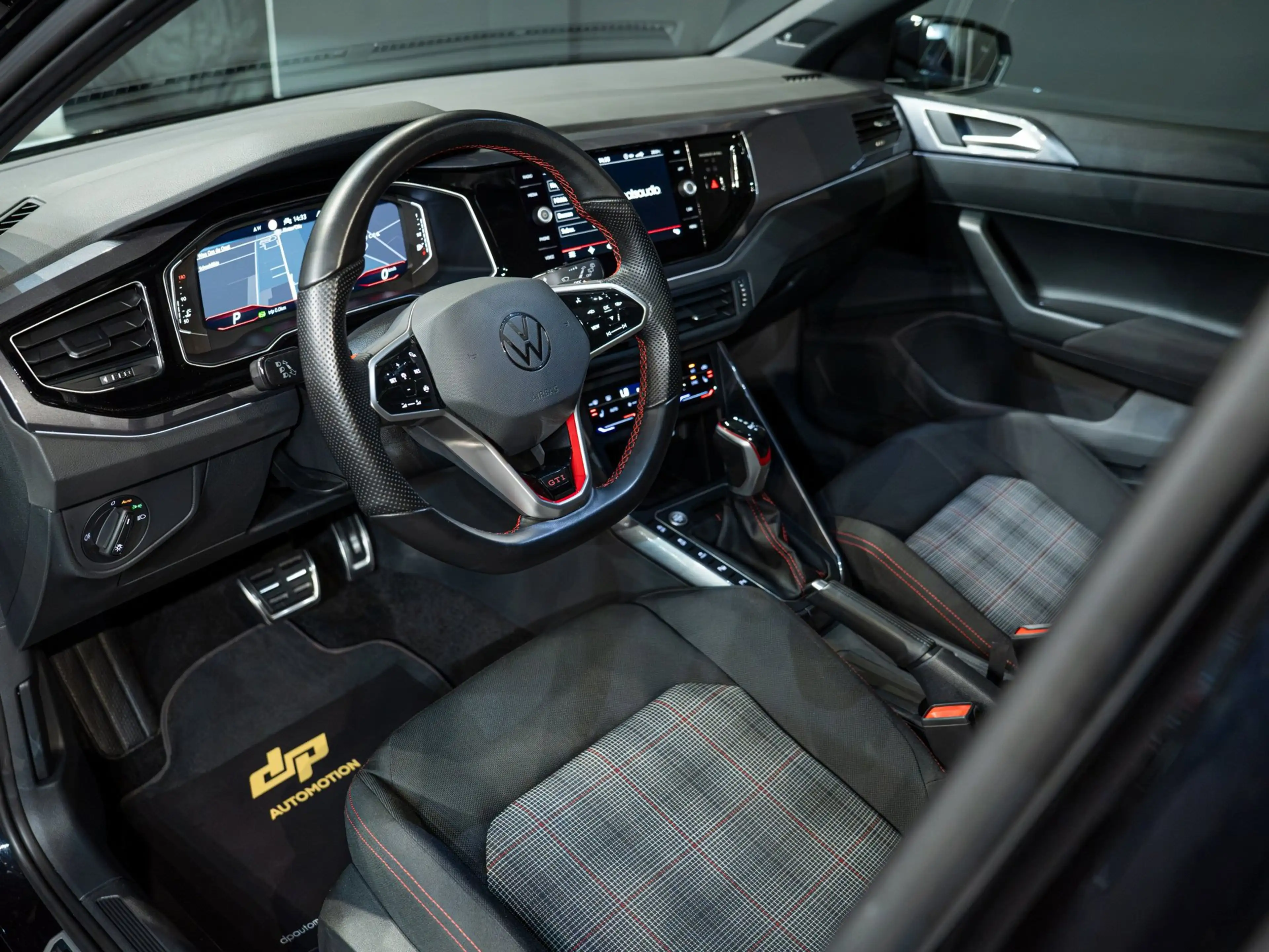 Volkswagen Polo GTI 2.0 TSI Pano/Beats/Side/Park/Keyless/Cam/BTW/VOL! — photo 5