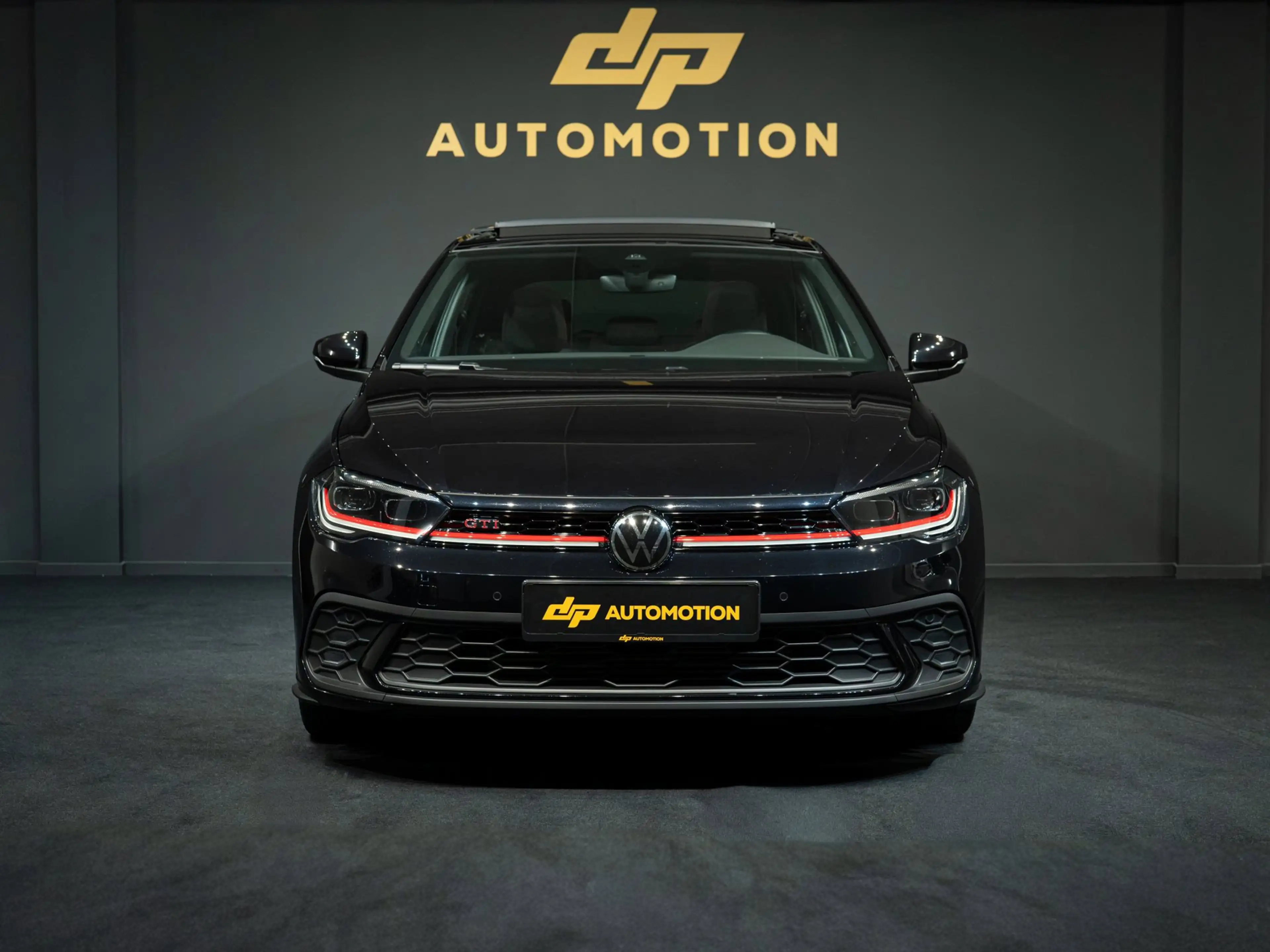 Volkswagen Polo GTI 2.0 TSI Pano/Beats/Side/Park/Keyless/Cam/BTW/VOL! — photo 12