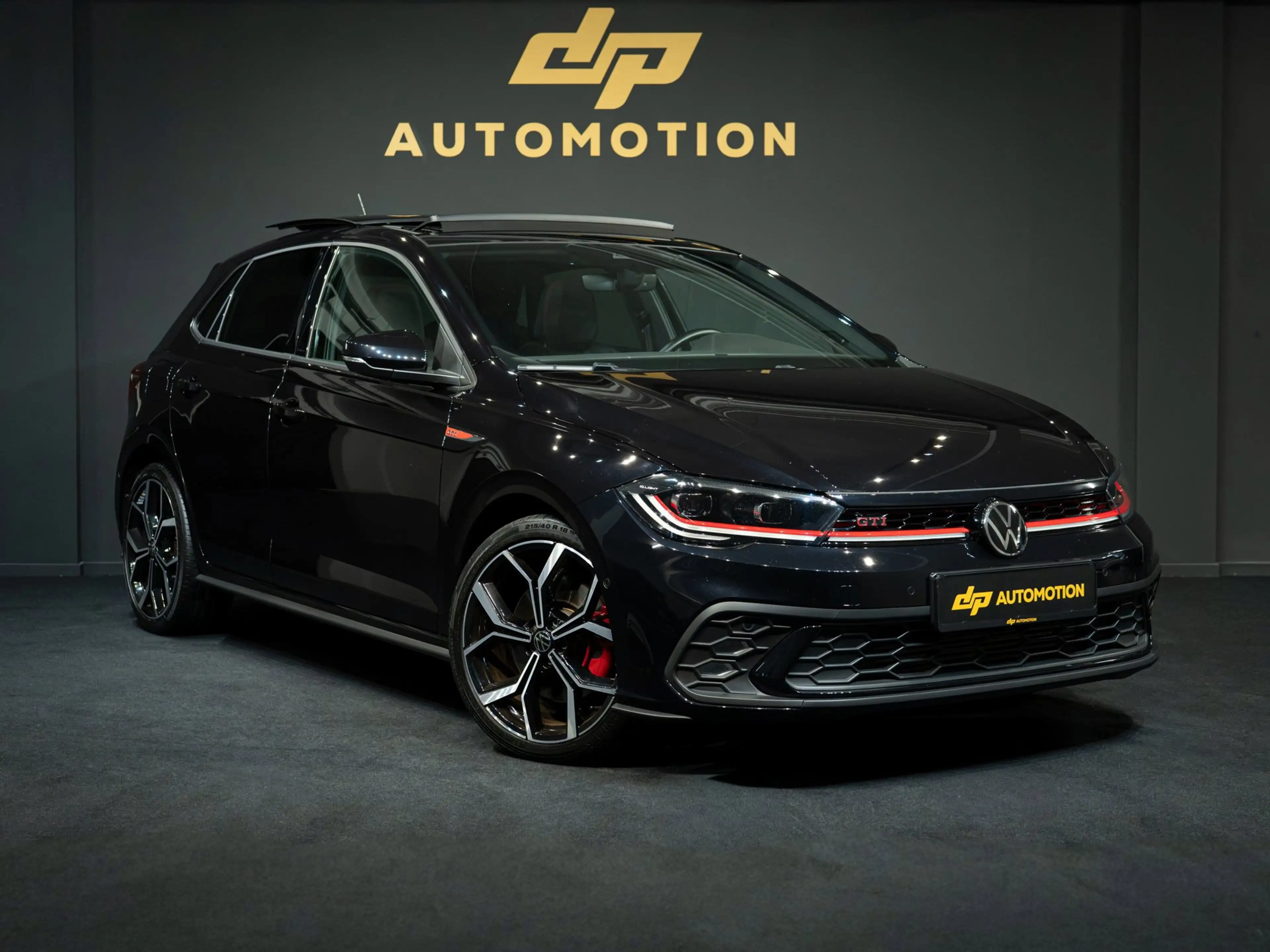 Volkswagen Polo GTI 2.0 TSI Pano/Beats/Side/Park/Keyless/Cam/BTW/VOL! — photo 11