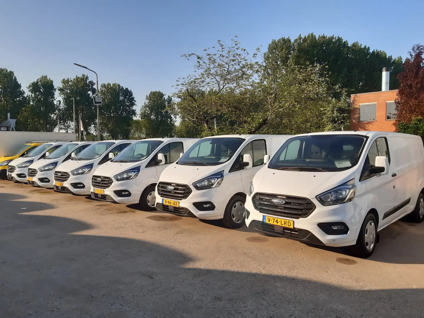 Ford Transit Custom 2.0 TDCI 130Pk / 96Kw Autm. Trend Airco Cruisecont Blanc - 2