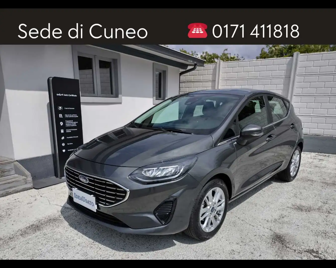 Ford Fiesta 5 Porte 1.1  Titanium Grigio - 1