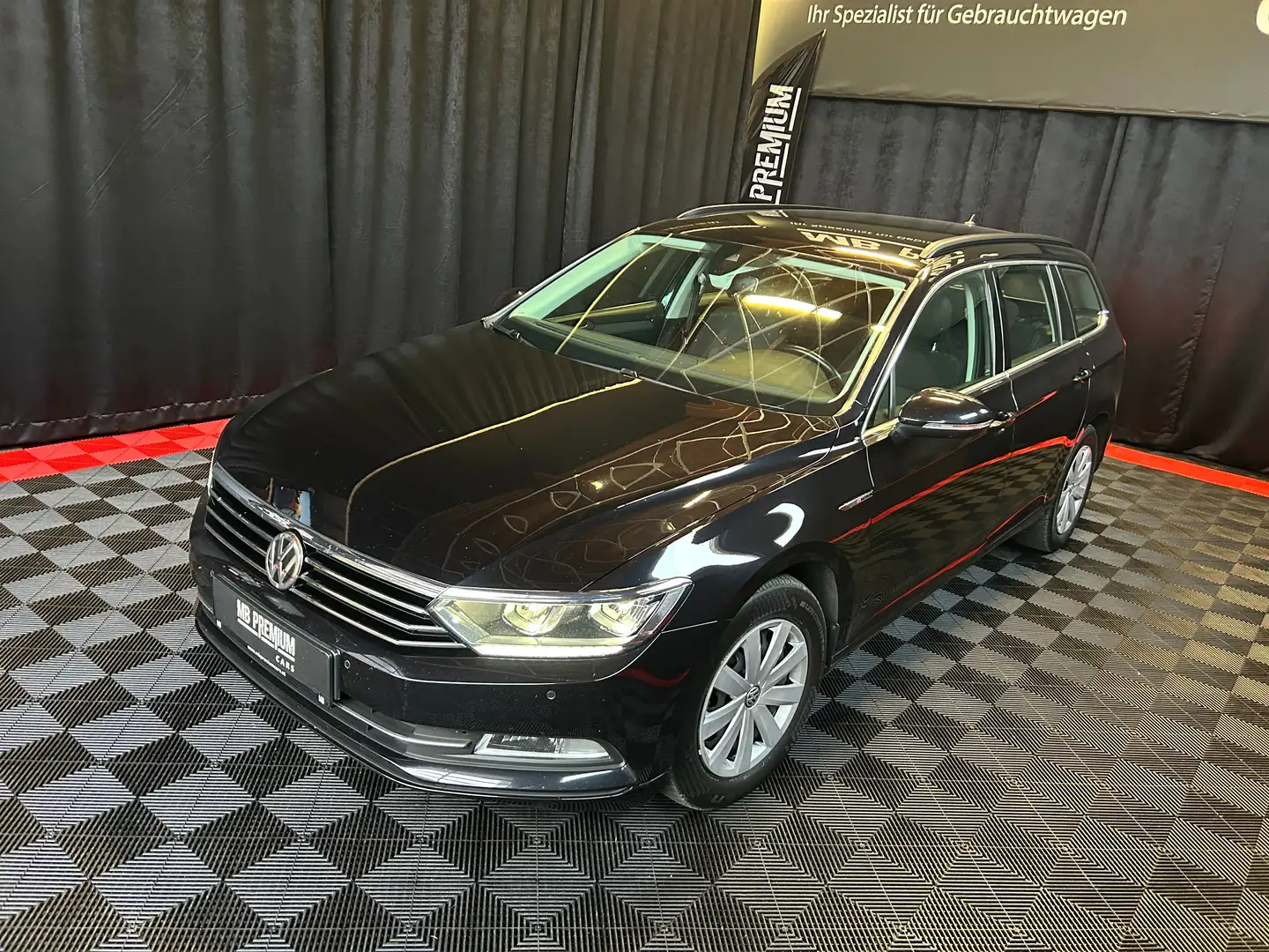 Volkswagen Passat Variant Comfortline BMT *4Motion*AHK*LED*NAVI* Schwarz - 2