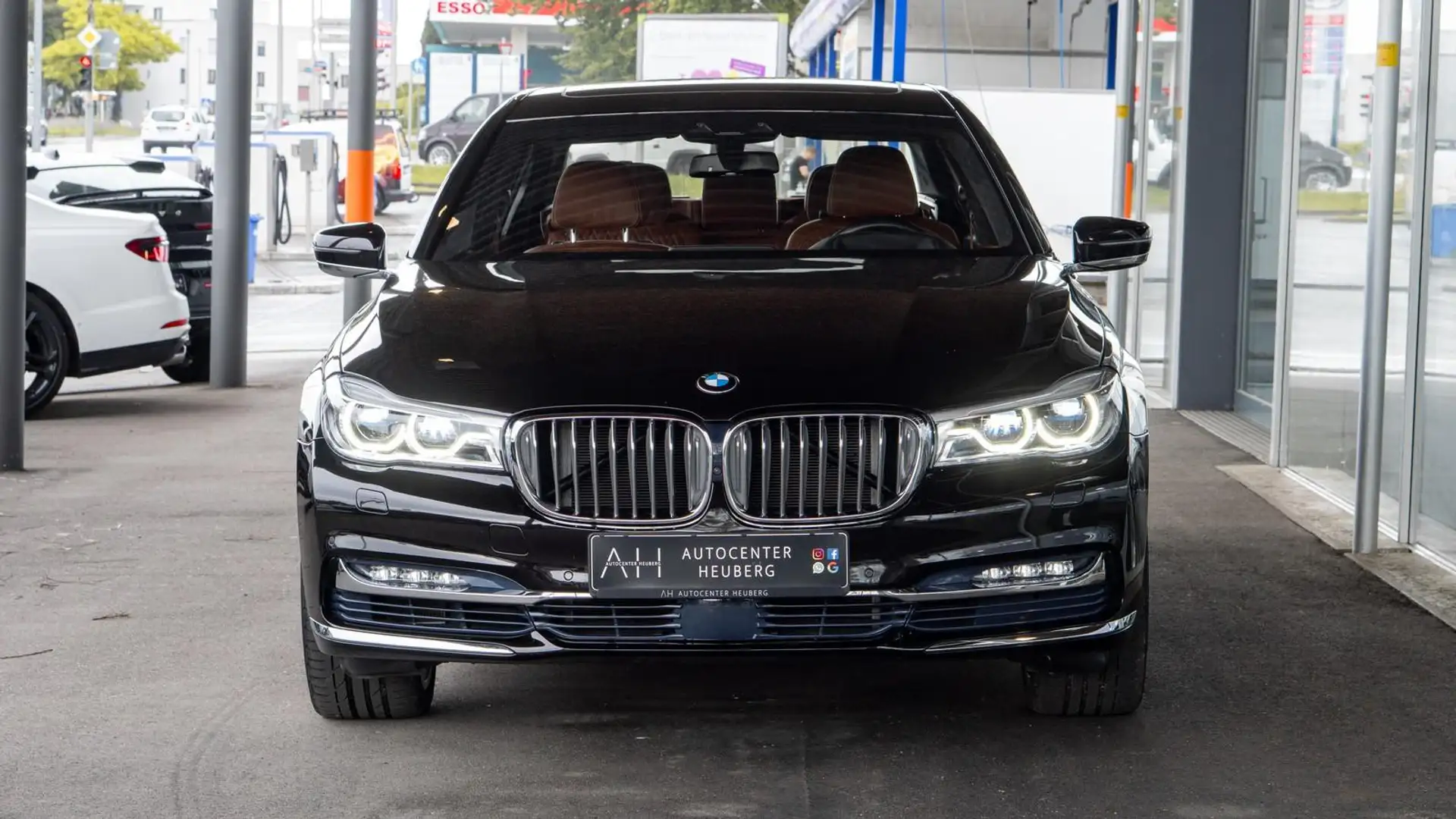 BMW 750 L i xDrive INDIVIDUAL*100% EXCLUSIVE Braun - 2