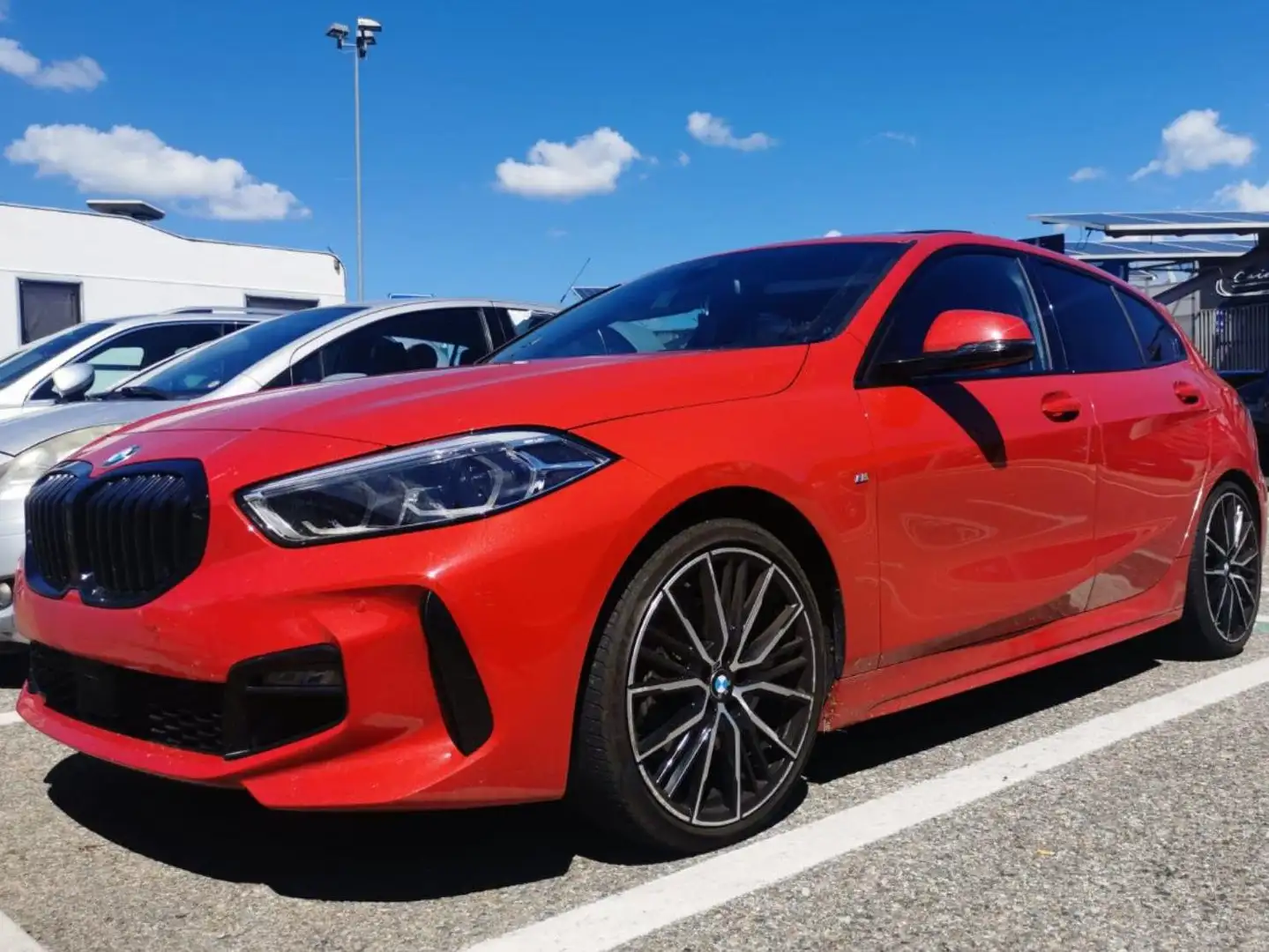 BMW 118 118iA | CARPASS & CT OK | HYPER OPTIONNEE Roşu - 1