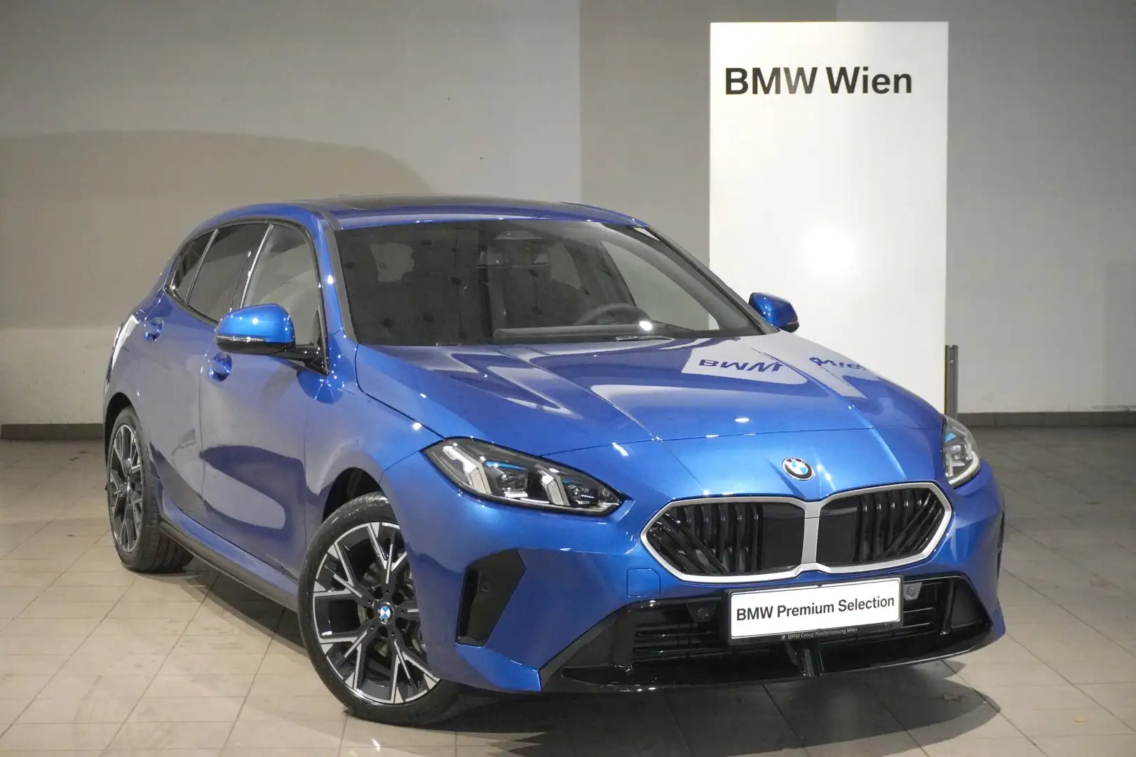 BMW 118 d Blau - 1