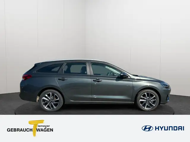Hyundai I30 view 4