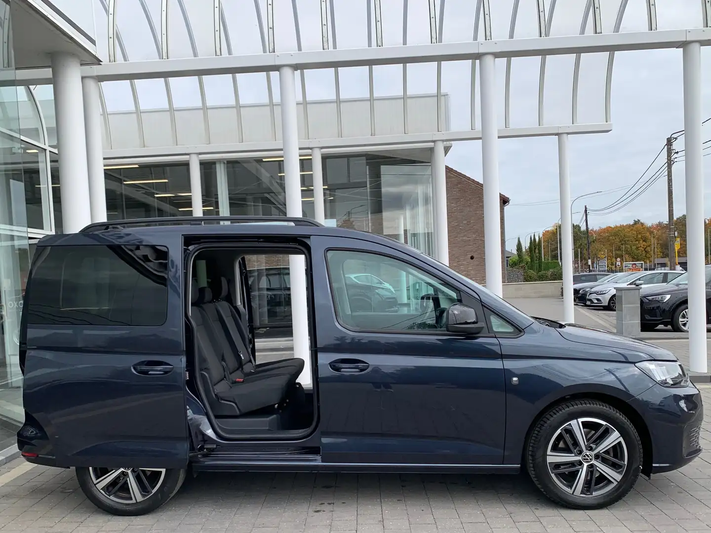 Volkswagen Caddy 2.0 TDI DSG / Style / Boite Auto / Gps / Cruise / Niebieski - 2