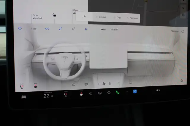 Tesla Model 3 view 26