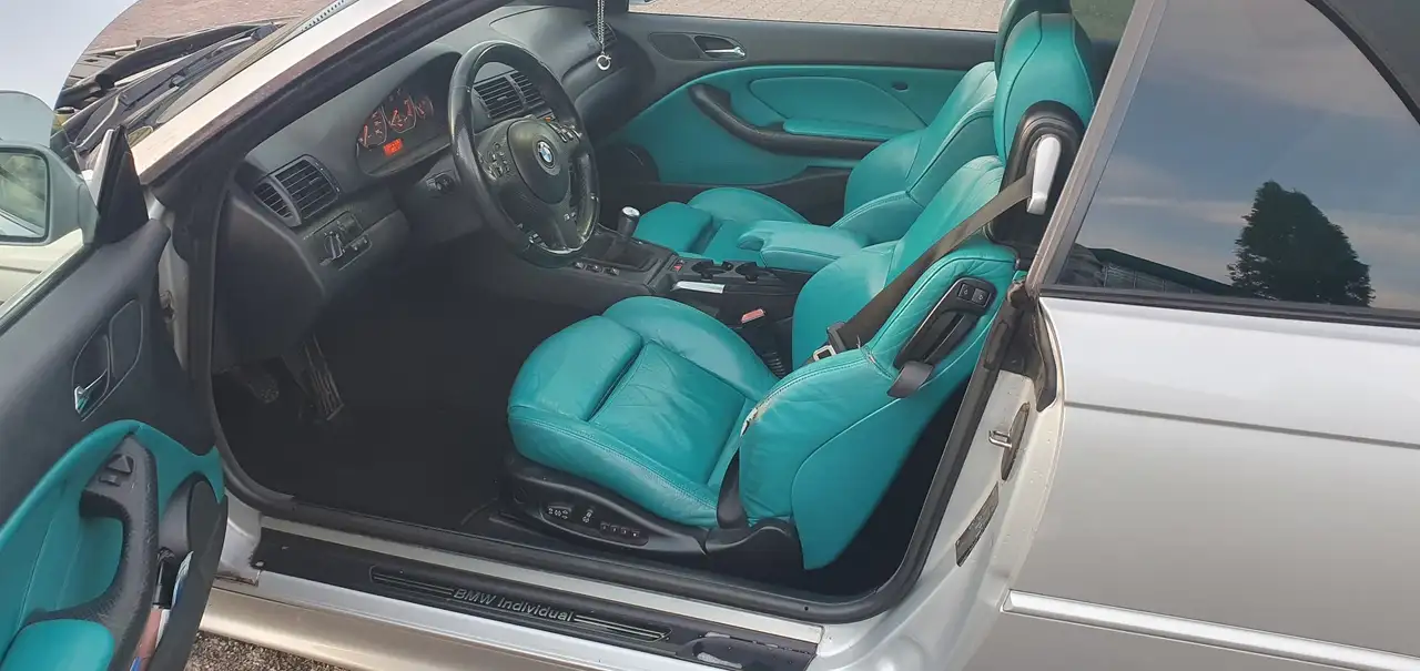 BMW e46 330Ci individual M-Paket ab Werk Schalter, foto 1