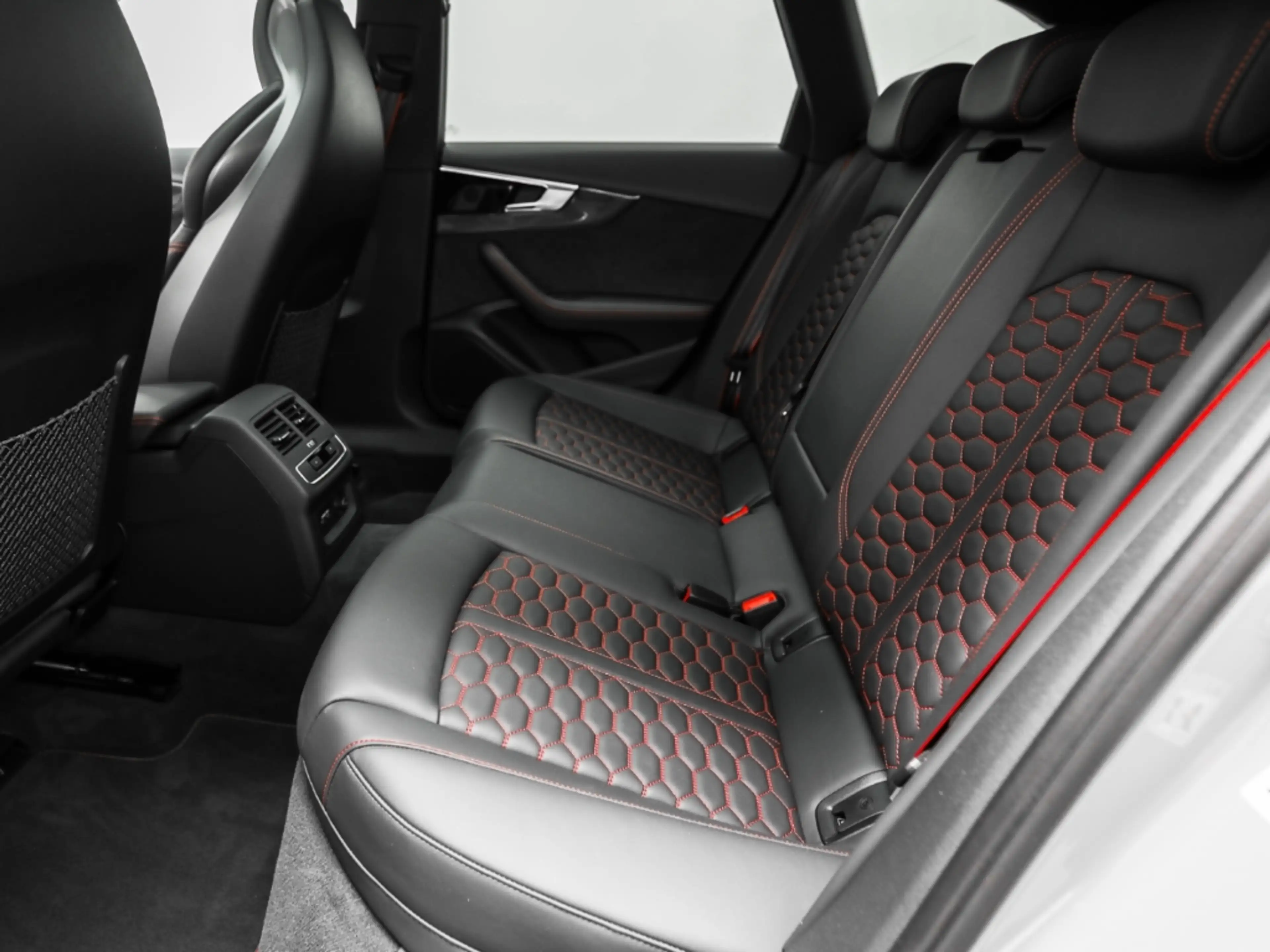 Audi RS4 Avant performance Pano AHK HuD ACC Navi Matrix — photo 8