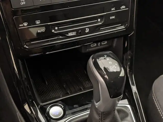 Volkswagen T-Cross view 12