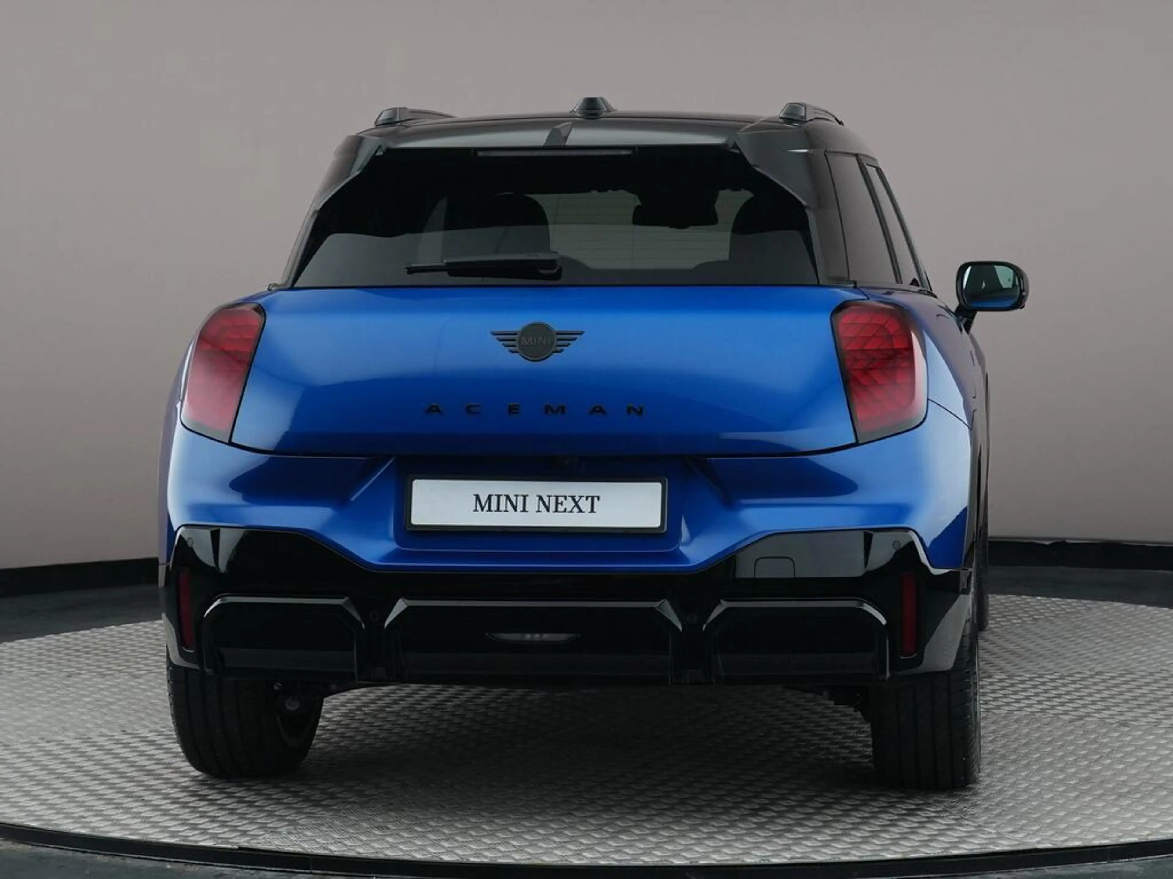 MINI Aceman E John Cooper Works L 42.5 kWh — photo 9