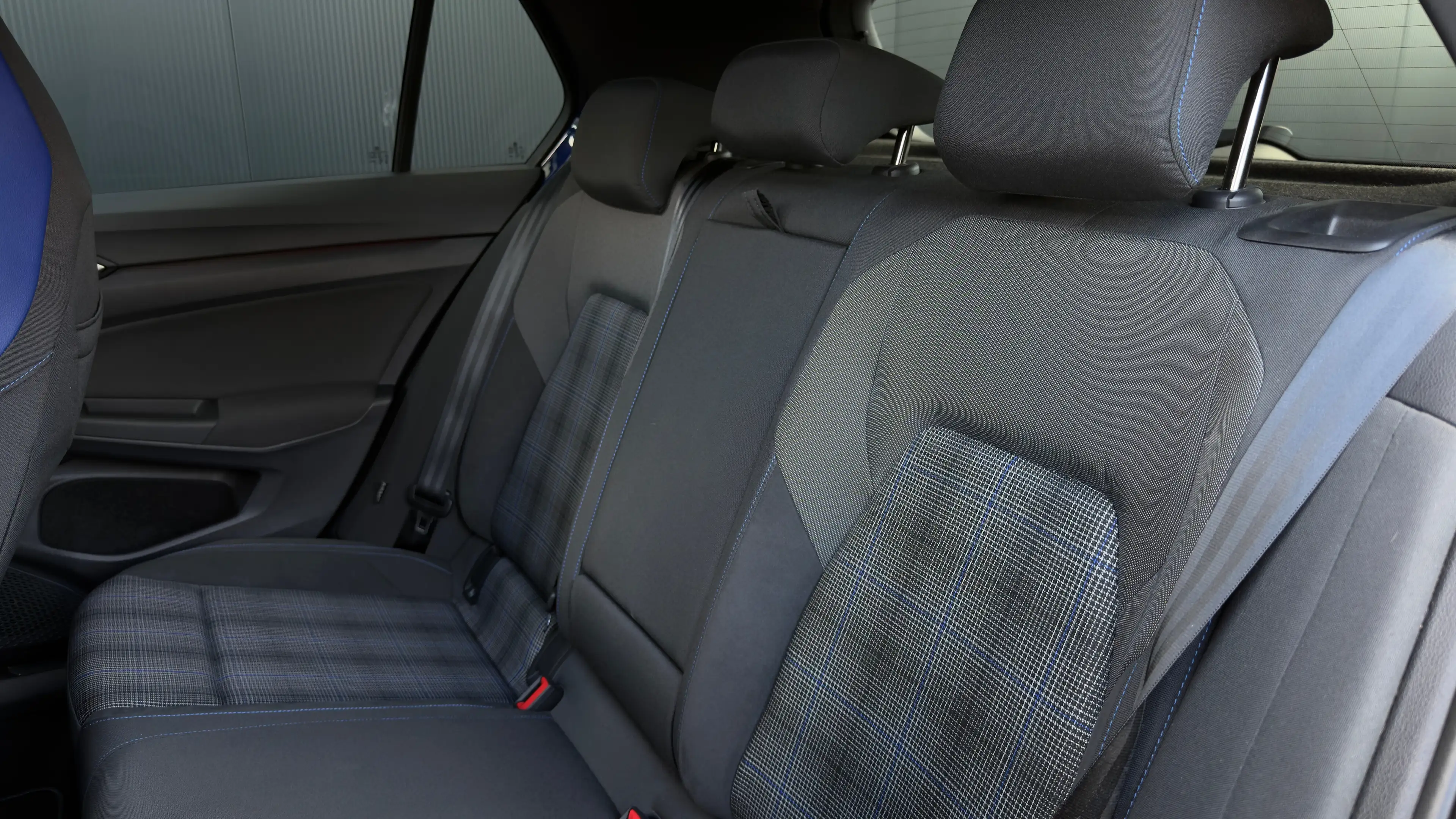 Volkswagen Golf GTE 1.4 eHybrid | Panorama dak | Camera | Apple Carpla — photo 25