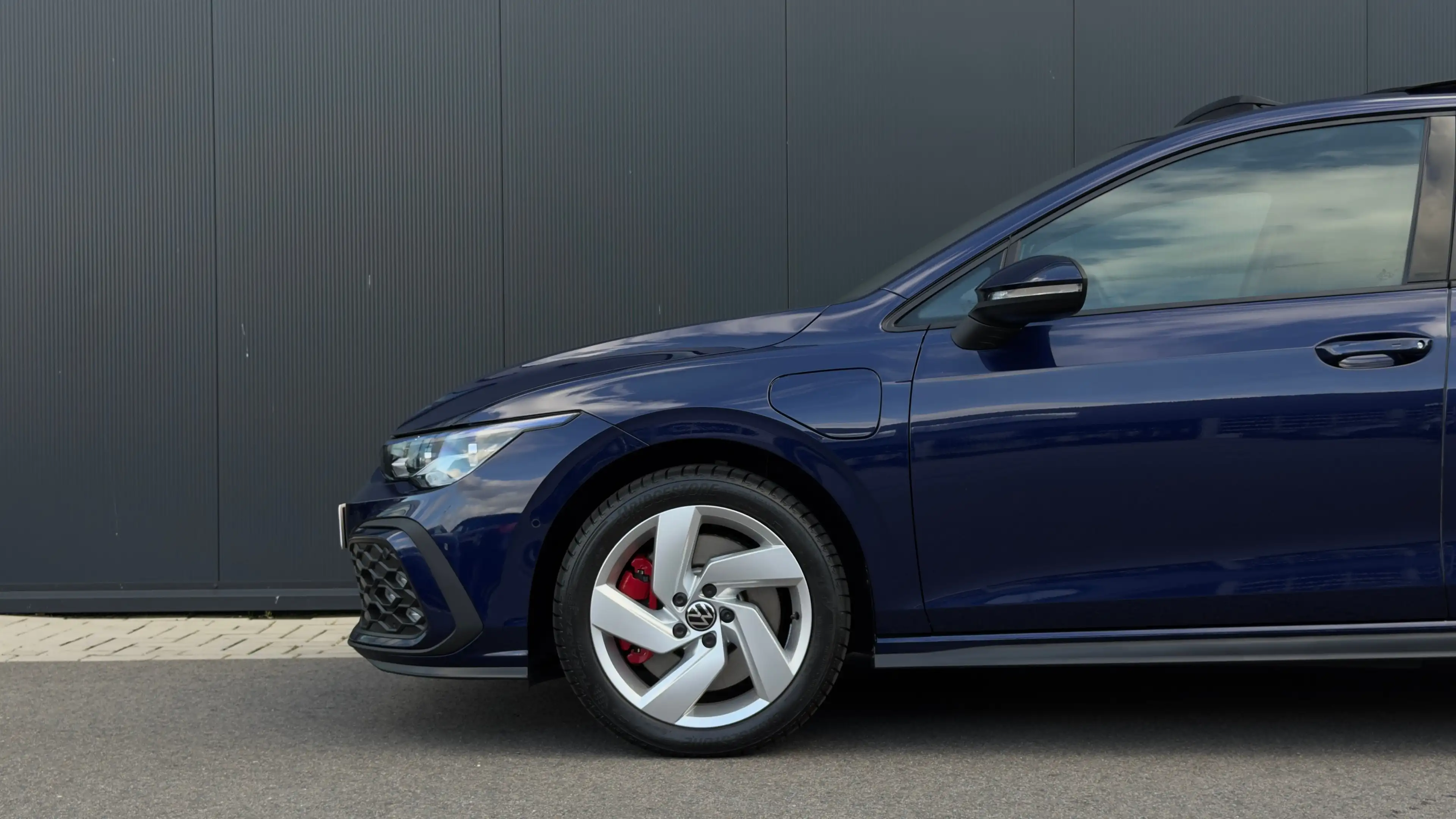 Volkswagen Golf GTE 1.4 eHybrid | Panorama dak | Camera | Apple Carpla — photo 29