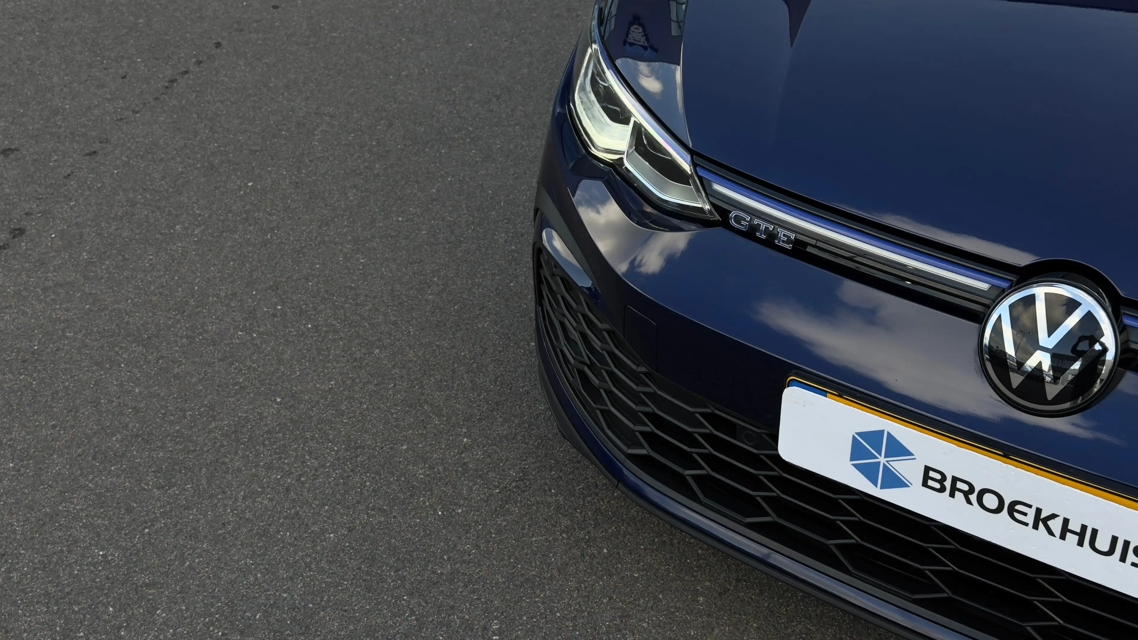 Volkswagen Golf GTE 1.4 eHybrid | Panorama dak | Camera | Apple Carpla — photo 28