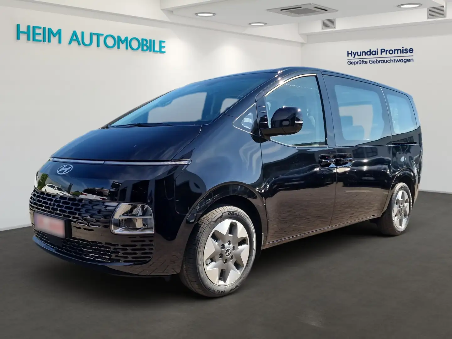 Hyundai STARIA 1.6 T-GDI HEV Trend 9-Sitzer Zwart - 1