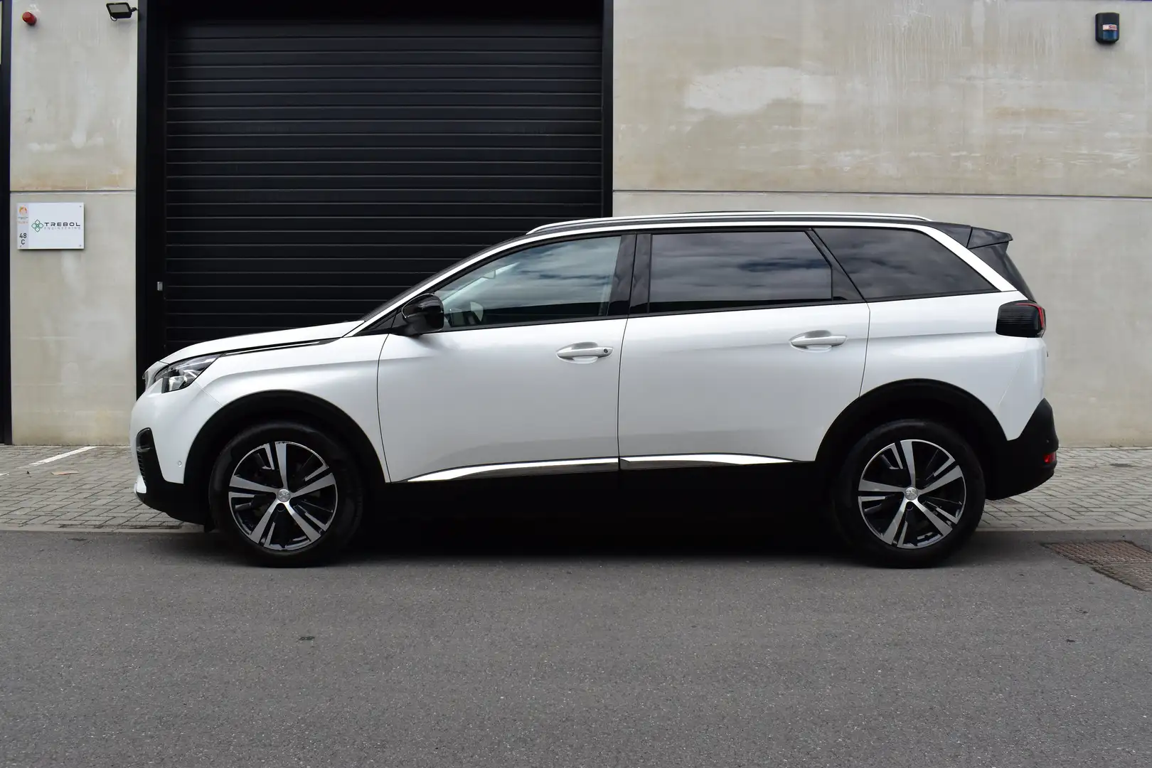 Peugeot 5008 1.2 Allure e-at8 7 Places *Pano* - 2