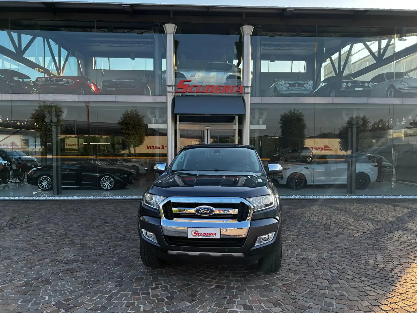 Ford Ranger 2.2 TDCi DC Limited 5pt. Grigio - 1
