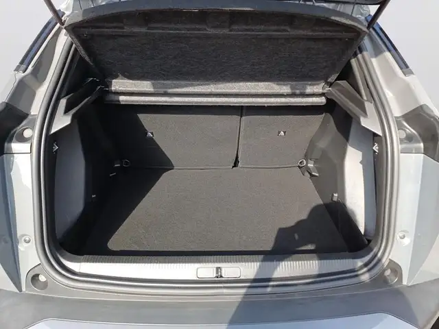 Peugeot 2008 view 7