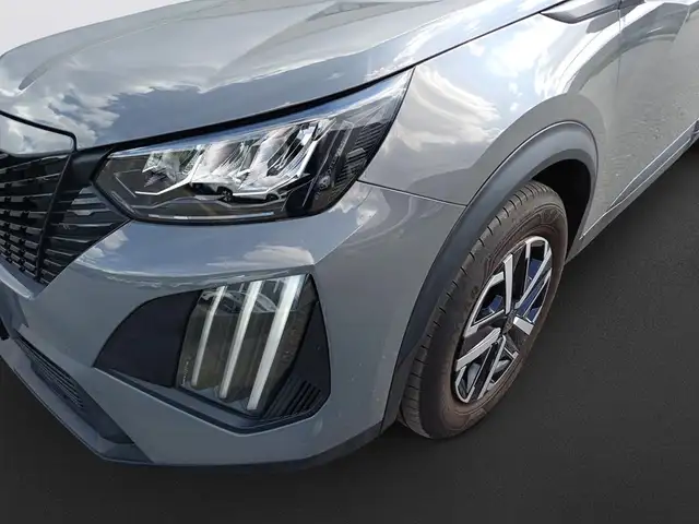 Peugeot 2008 view 9