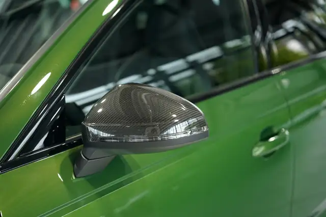 Audi RS4 view 4