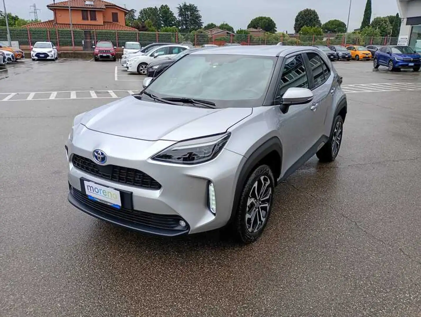 Toyota Yaris Cross 1.5h Trend fwd 116 CV e-cvt 2WD Grigio - 1