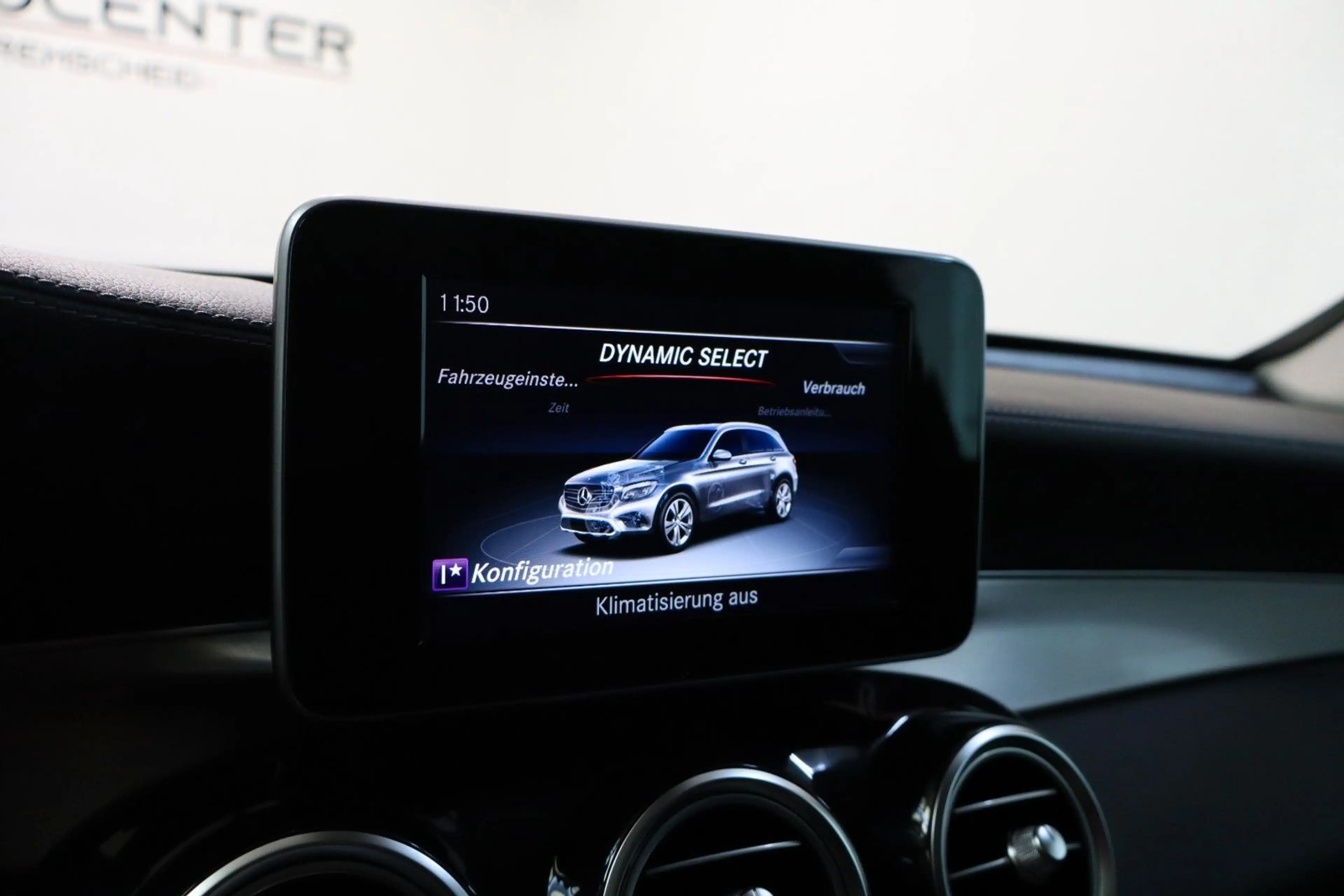 Mercedes-Benz GLC 43 AMG 4Matic Night-Paket Panorama Kamera — photo 10