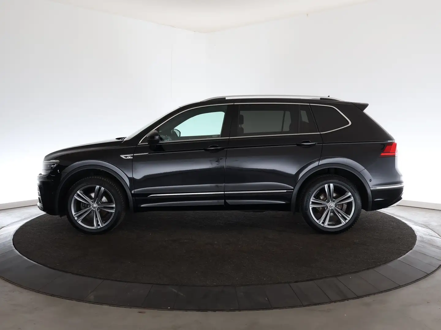 Volkswagen Tiguan Allspace 1.5 TSI Highline Business R 7p. | Trekhaak | Panor Zwart - 2