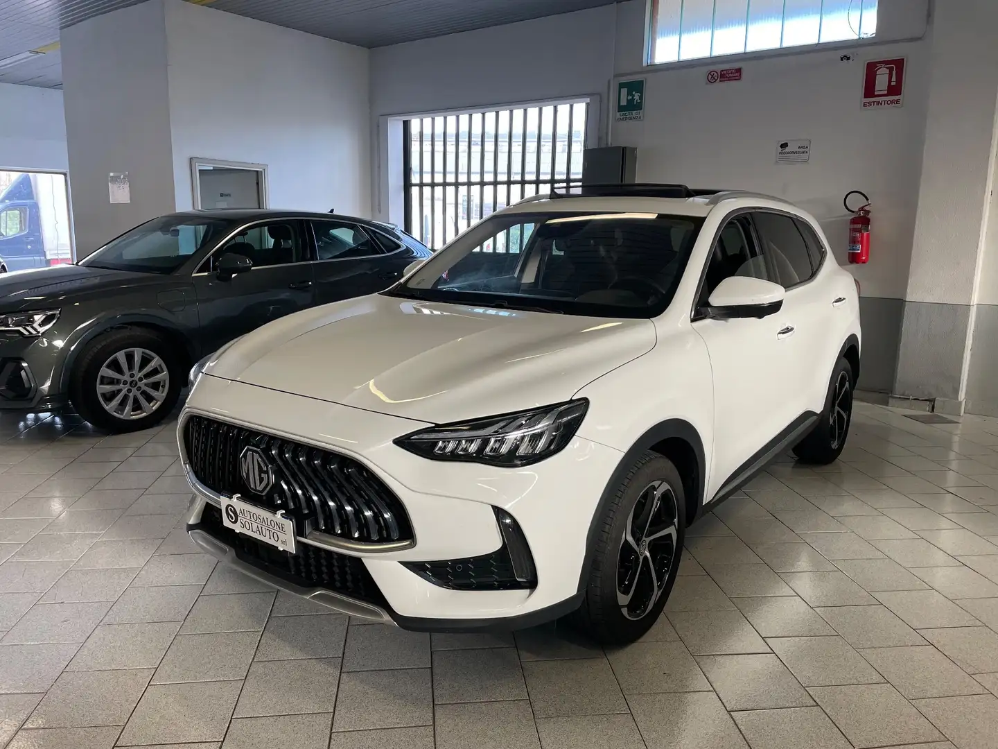 MG HS HS 1.5T-GDI AT Luxury Tetto Pelle Weiß - 1
