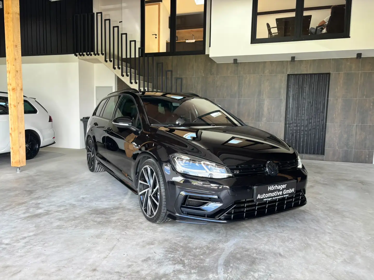 Volkswagen Golf Variant R 4Motion DSG*Top*Servicegepflegt*VirtualCockpit* Schwarz - 1