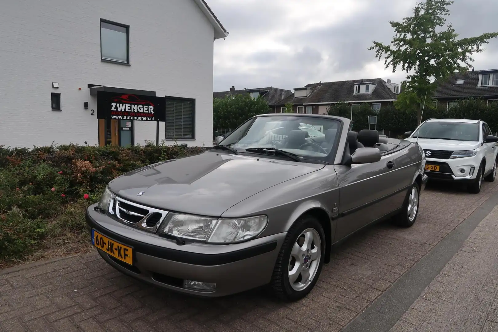 Saab 9-3 Cabrio 2.0t Aut 1E EIGENAAR|AIRCO|LEDER|BLUETOOTH| Grijs - 1