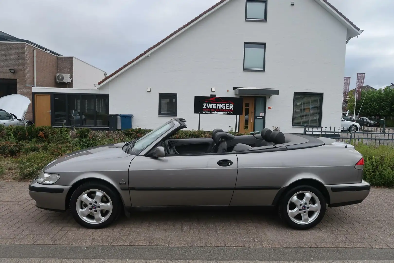 Saab 9-3 Cabrio 2.0t Aut 1E EIGENAAR|AIRCO|LEDER|BLUETOOTH| Grijs - 2