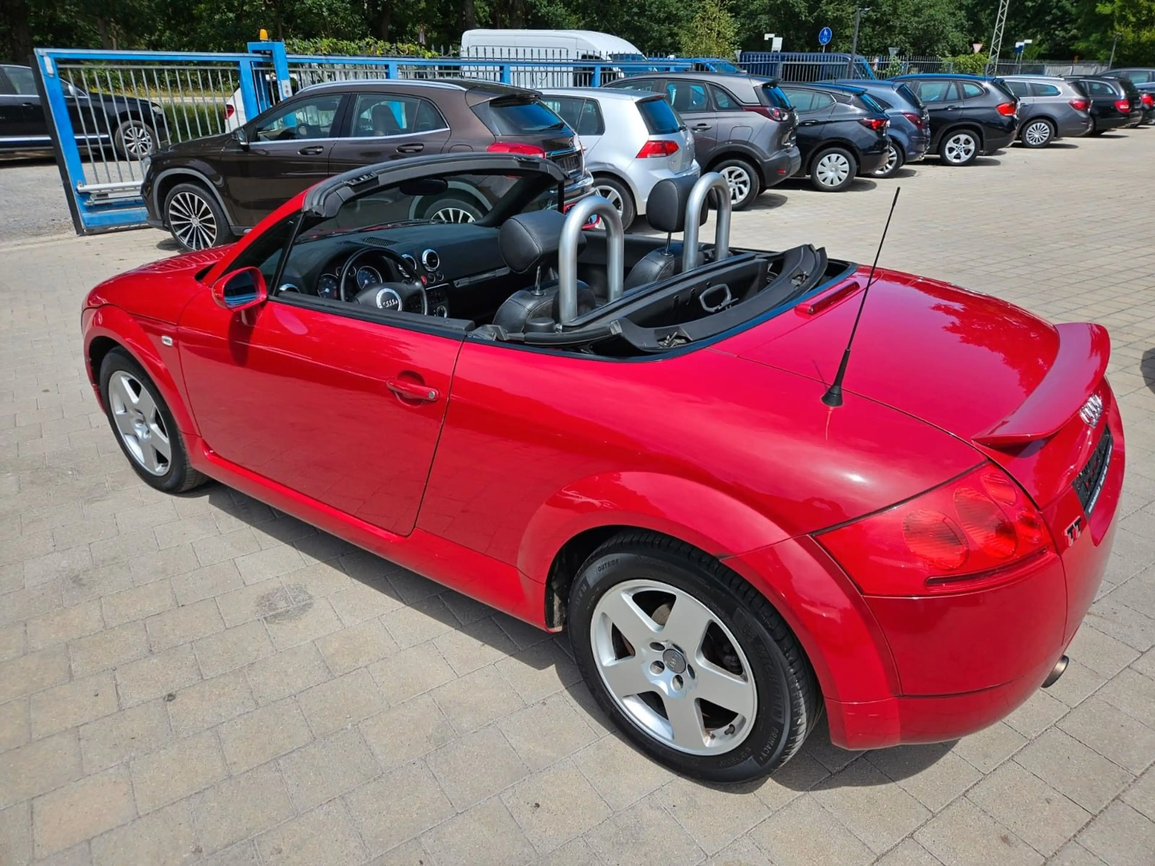 Audi TT Coupe/Roadster 1.8 T Roadster — photo 11