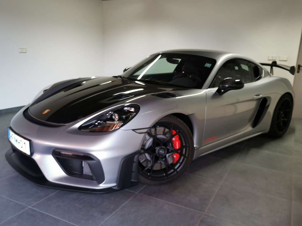2022 Porsche Cayman