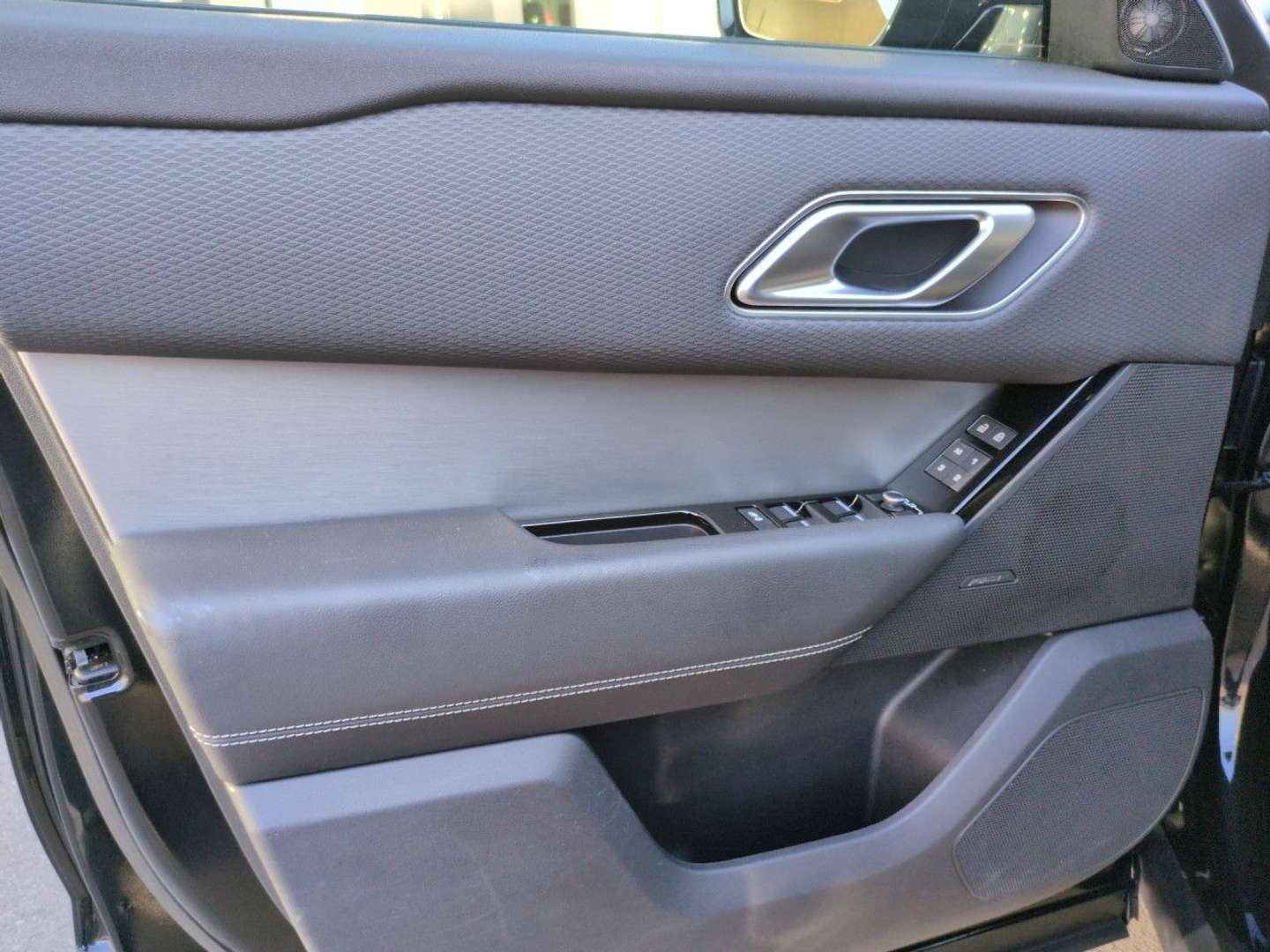 Land Rover Range Rover Velar D300 R-Dynamic S -  - Joinsteer - #4