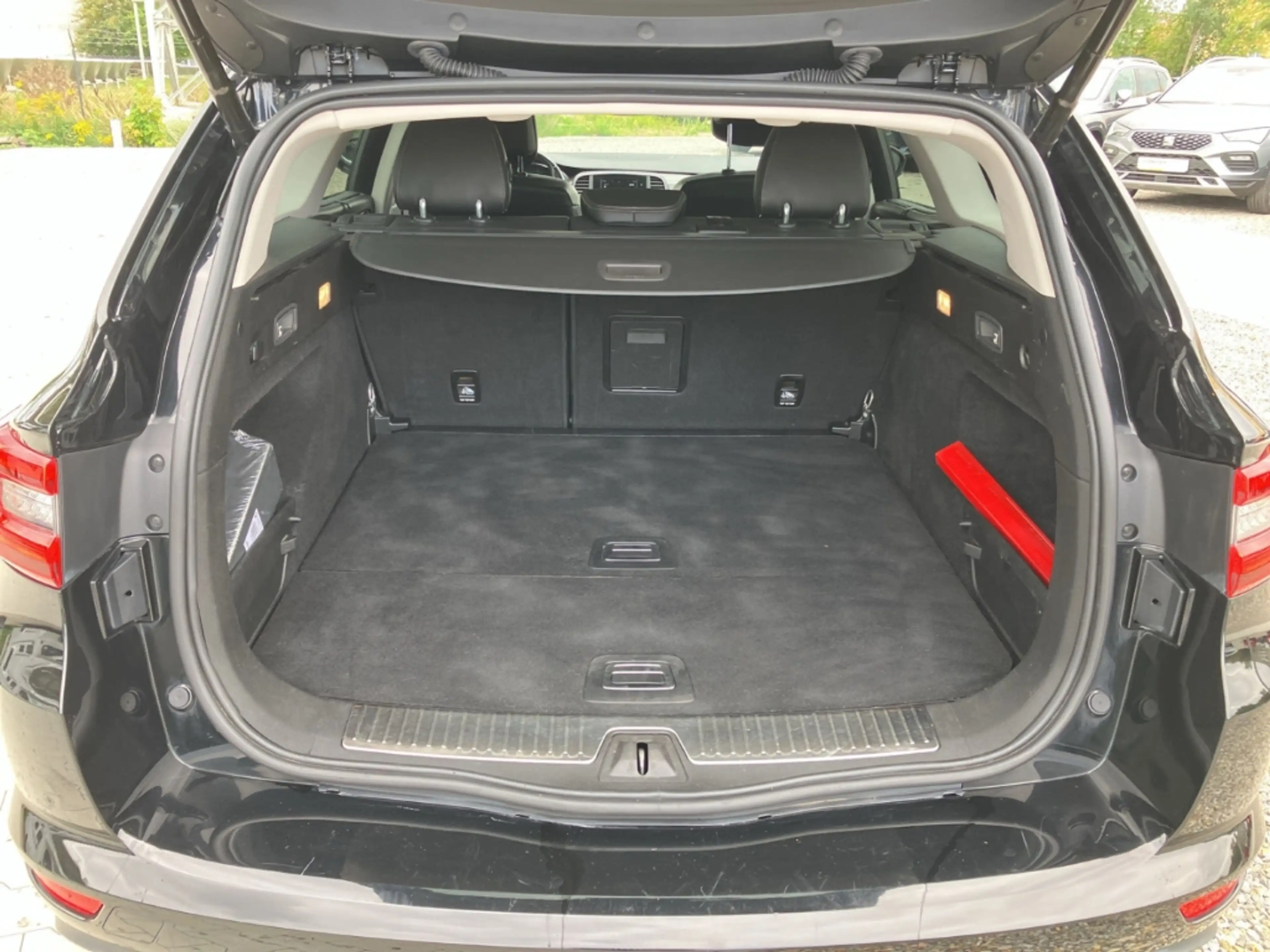 Renault Talisman 1.6 TCe Grandtour Intens NAVI+LED+SHZ+ — photo 12