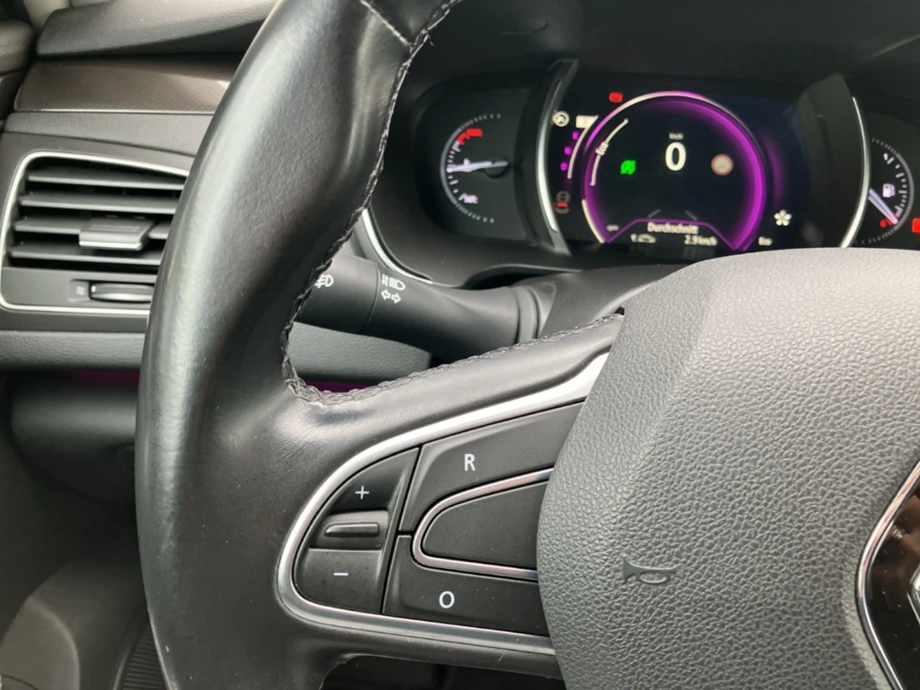Renault Talisman 1.6 TCe Grandtour Intens NAVI+LED+SHZ+ — photo 22