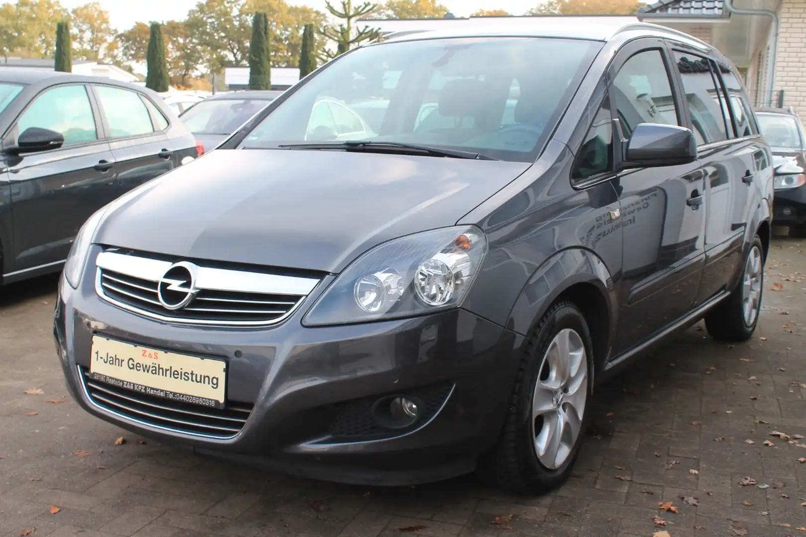 Opel Zafira B Design Edition *TÜV-NEU* Gris - 2