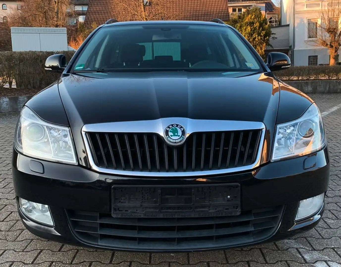 Skoda Octavia Family XENON, abn. AHK, 8-fach bereift Noir - 2
