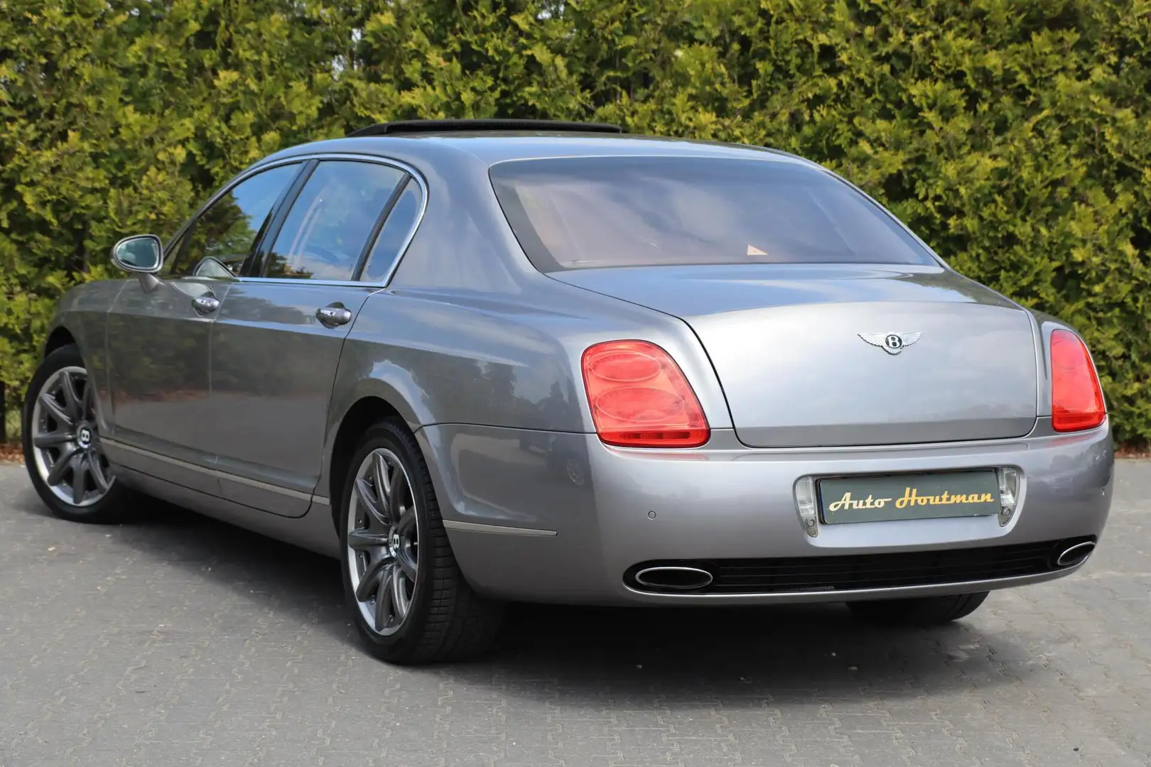 Bentley Flying Spur 6.0 W12 561PK Nl auto|Schuifdak|Carplay|Luxe leder Gris - 2